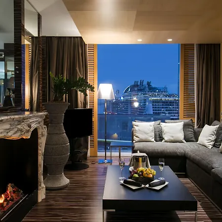 Hotel Romeo 5*