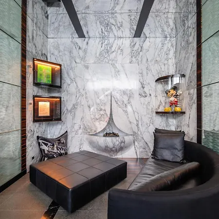 Hotel Romeo