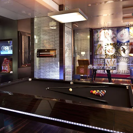 Hotel Romeo 5*