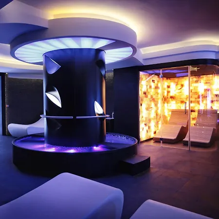 Romeo 5* Неаполь